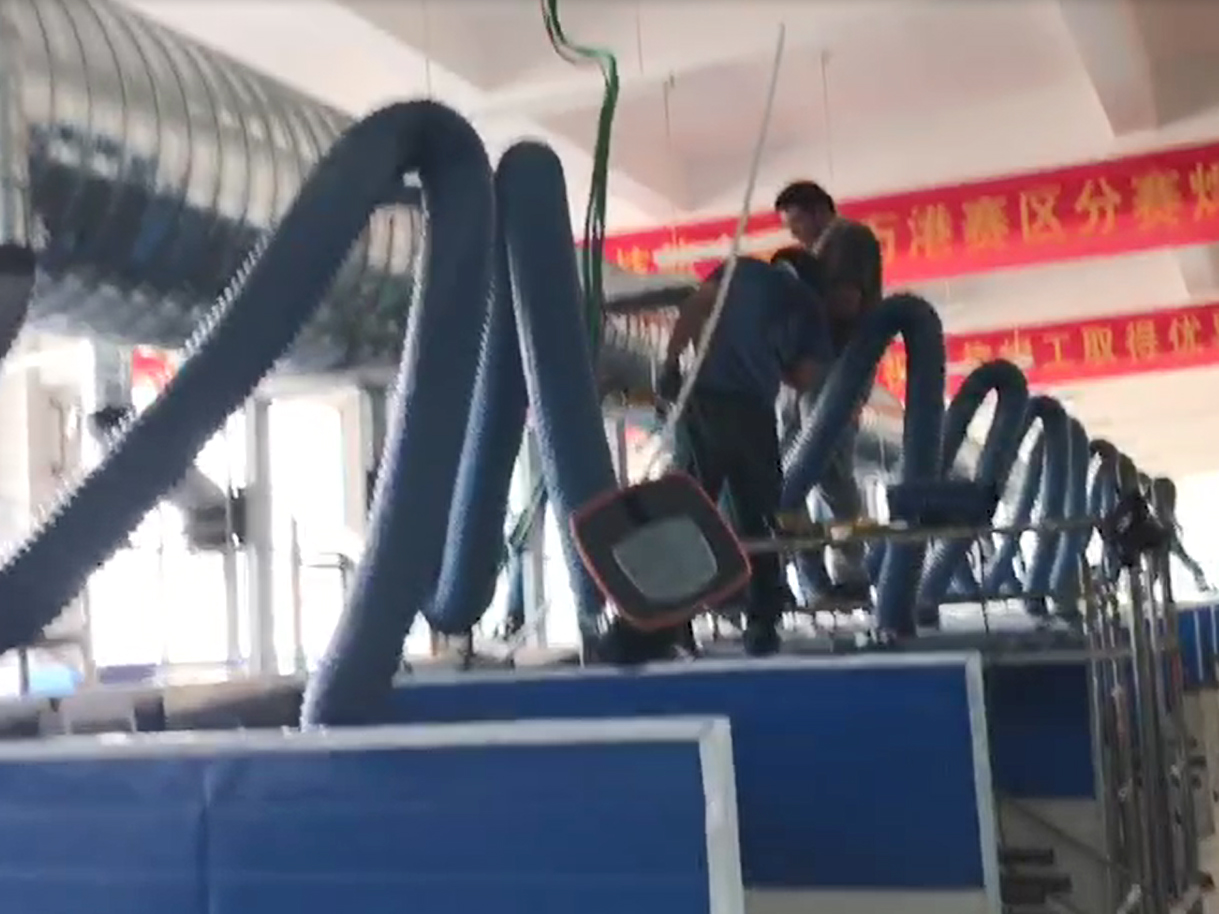 集中式焊煙除塵系統(tǒng)施工中-黃石某學校項目