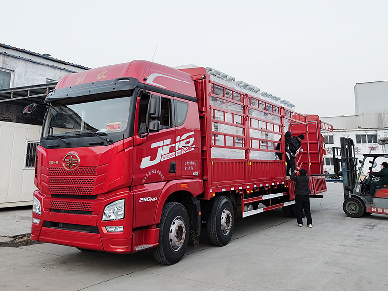 汽車(chē)制造業(yè)焊煙除塵項(xiàng)目順利發(fā)貨.jpg 汽車(chē)制造業(yè)焊煙除塵項(xiàng)目順利發(fā)貨.jpg