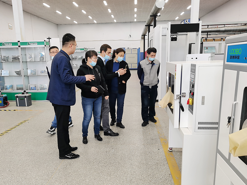 聚焦友好合作，客戶到訪路博環(huán)保參觀考察 (3).jpg