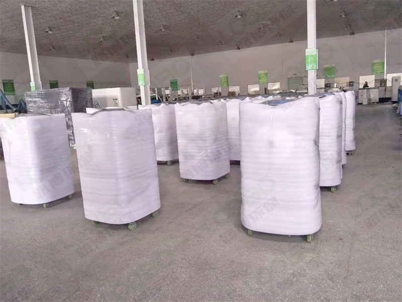 移動(dòng)式焊煙凈化器02.jpg 移動(dòng)式焊煙凈化器02.jpg