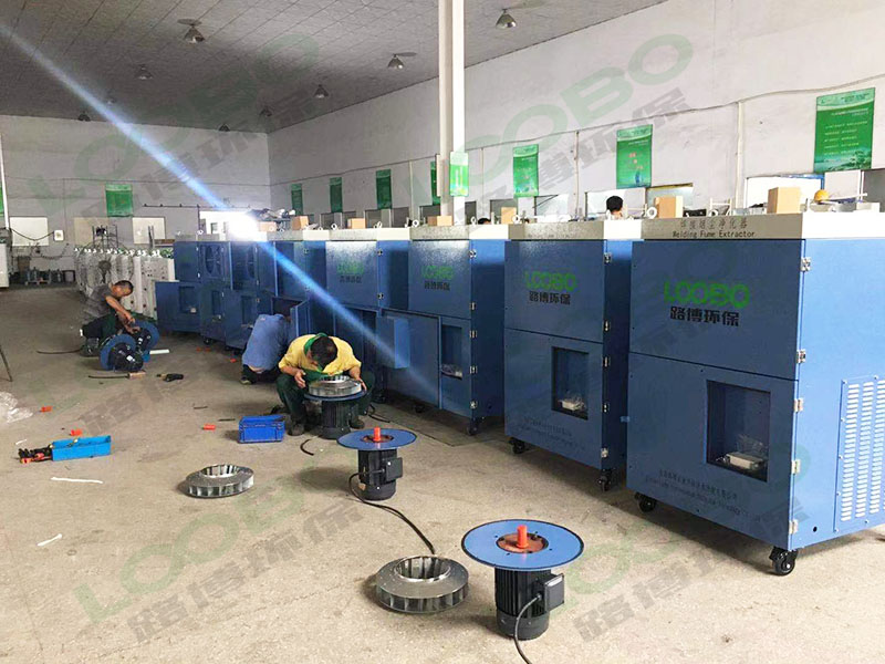 jzx焊煙凈化器發(fā)貨2.jpg jzx焊煙凈化器發(fā)貨2.jpg