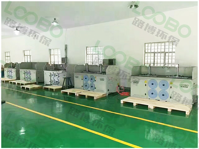 打磨工人都說好：小工件焊接打磨產(chǎn)生的粉塵問題，還得靠這種打磨除塵工作臺，簡直太好用了！