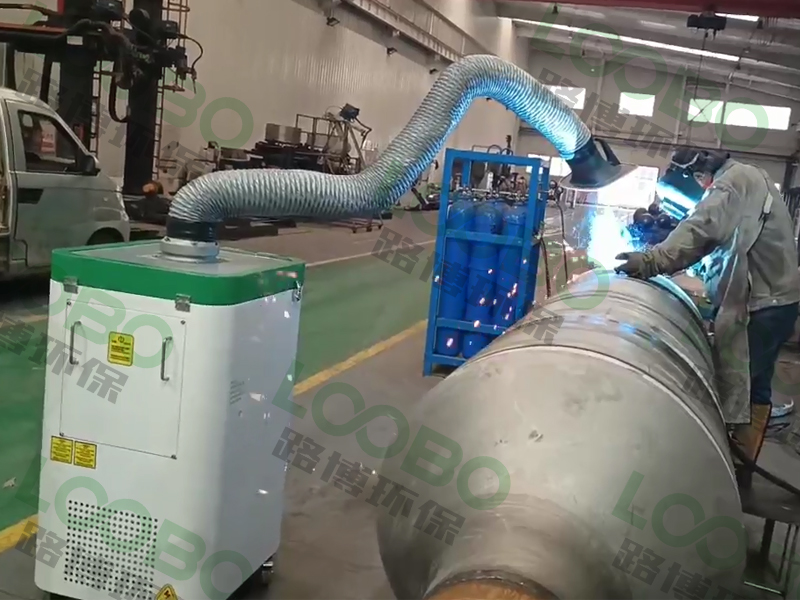 告別焊煙，解放工作環(huán)境，焊煙凈化器擺脫煙塵困擾