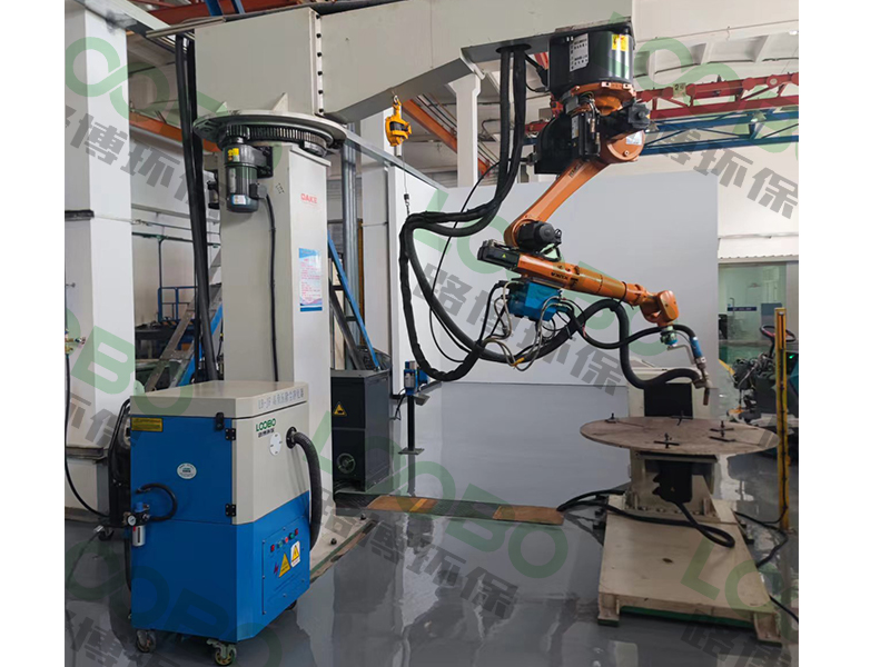 優(yōu)勢盡顯，機(jī)器人焊接除塵設(shè)備，智能化生產(chǎn)的必備利器